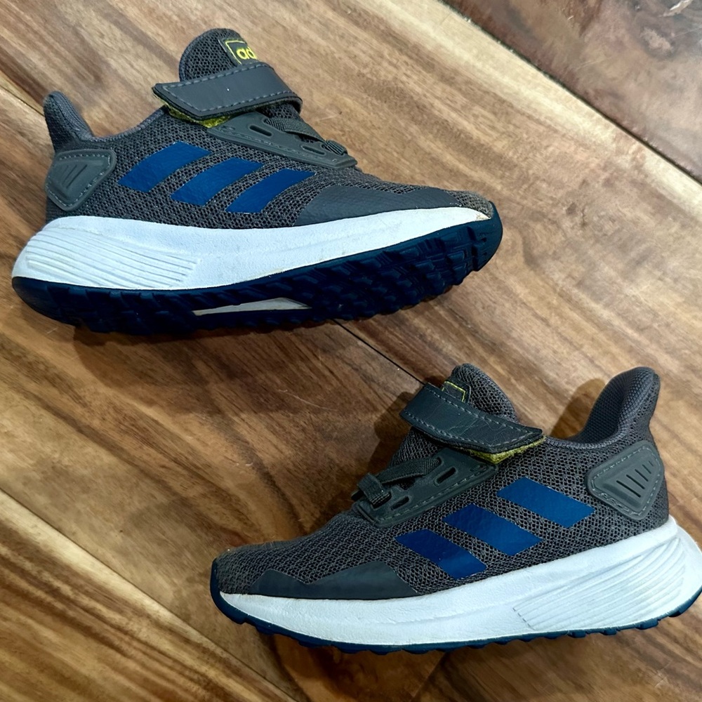Adidas Kids Sneakers in Gray and Blue